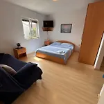 Apartamento Alfirev *